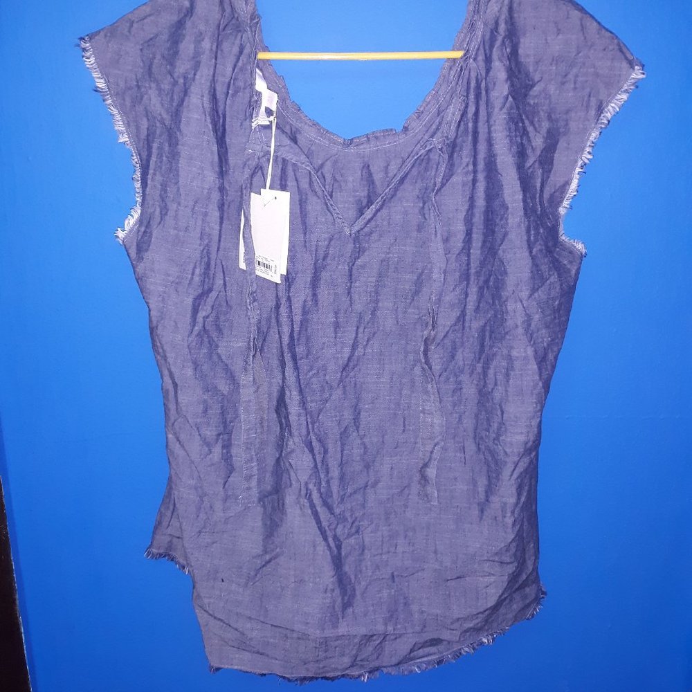 LC Lauren Conrad Pleated Peasant Top